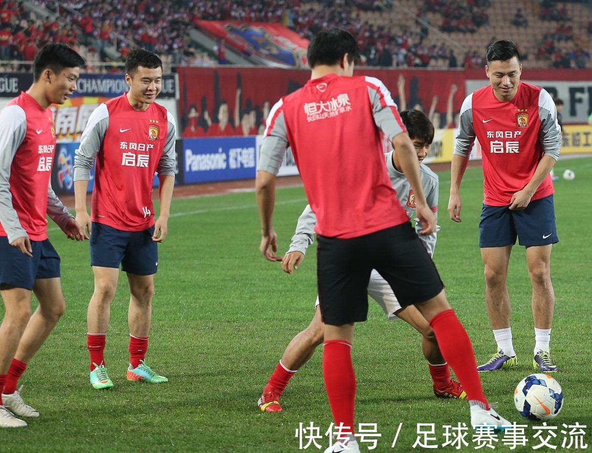 天生赢家，魔术师已以不同身份斩获包括篮球、足球和棒球共18座冠军（魔术师以多重身份横跨篮足棒，已揽18座冠军）