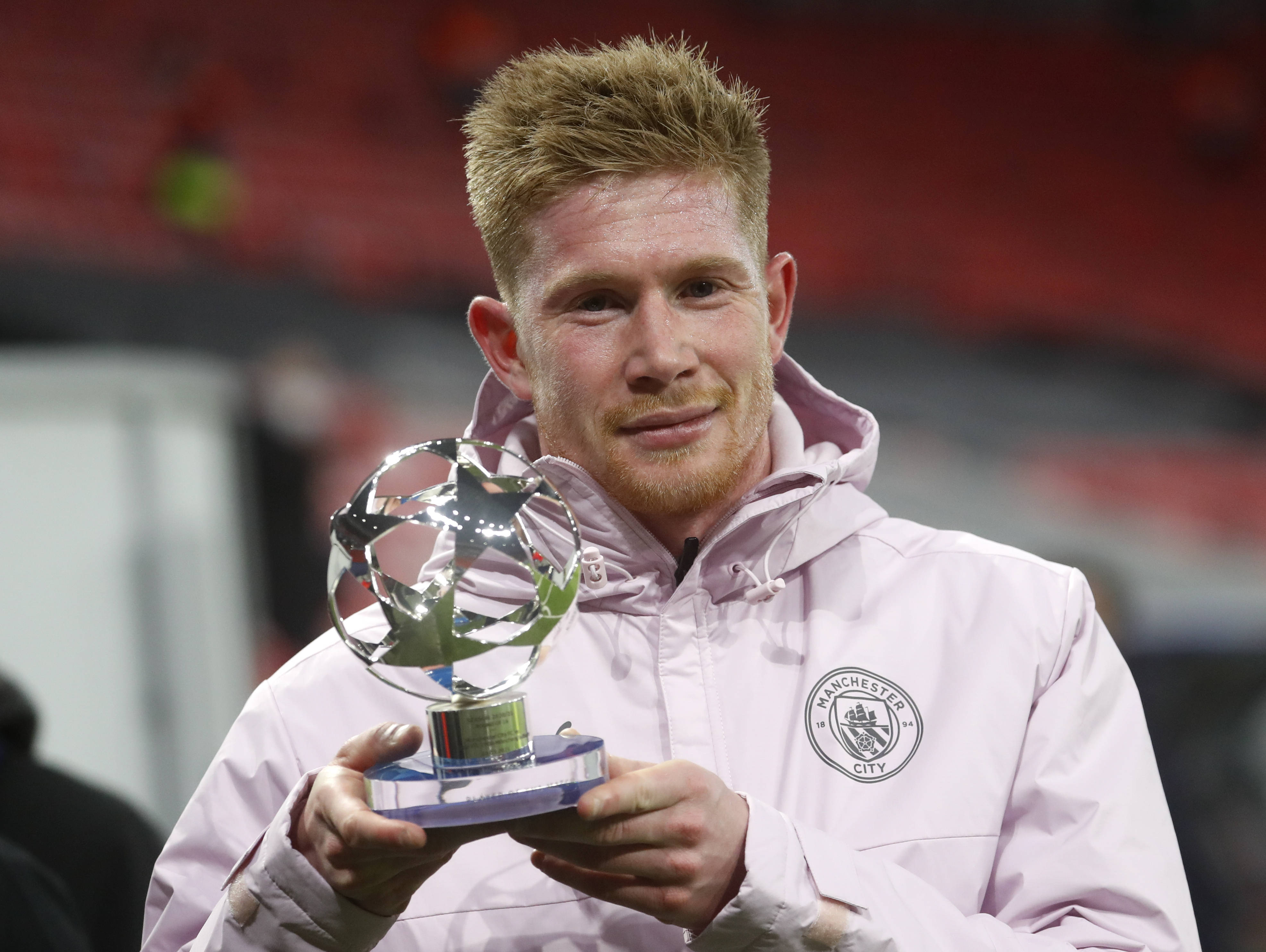 连救4个局点轰6-0！王曼昱打出窒息逆转，第三局直接打崩对手