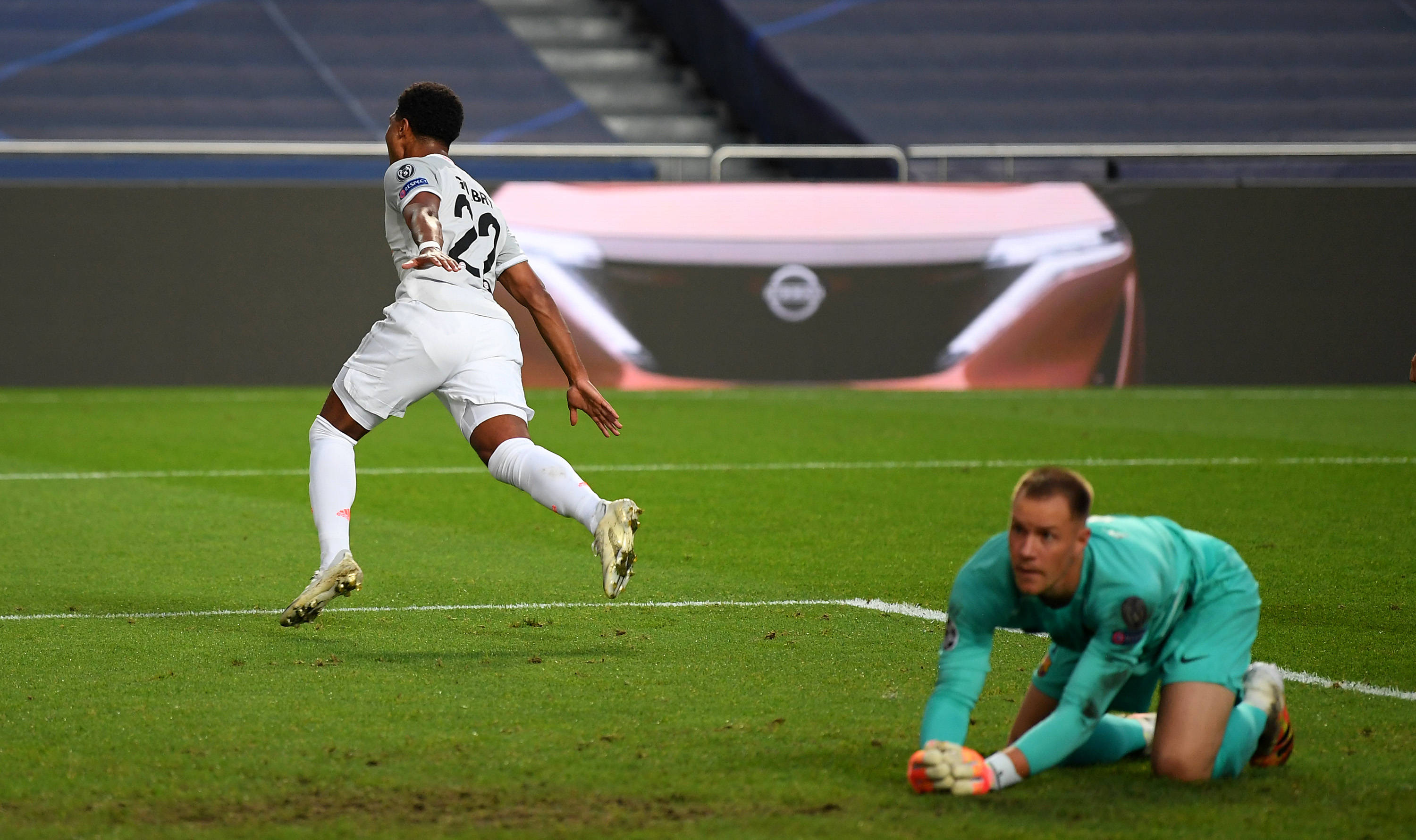 CBA球队战术分析：新疆队防守策略,