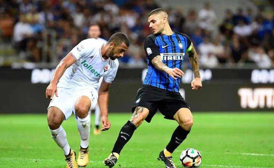 苏格兰女足队长卡思伯特与中国队比赛时头部受伤，被紧急送医